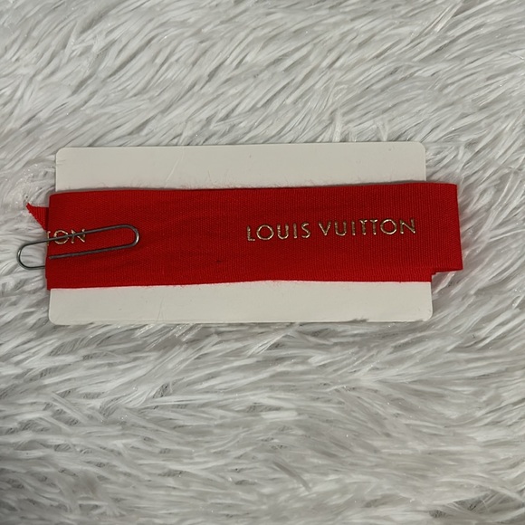 Louis Vuitton Christmas 2023 Limited Edition Shopping bag, Tag and Ribbon - Picture 2 of 11